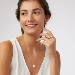 The Met Store Celestial Symbols Carved Mother-of-Pearl Signet Ring