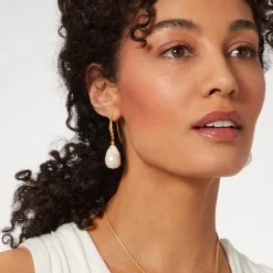 The Met Store Cypriot Twist Pearl Necklace and Drop Earrings Set