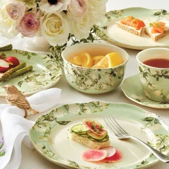 The Met Store Van Gogh Roses Dinner Plate